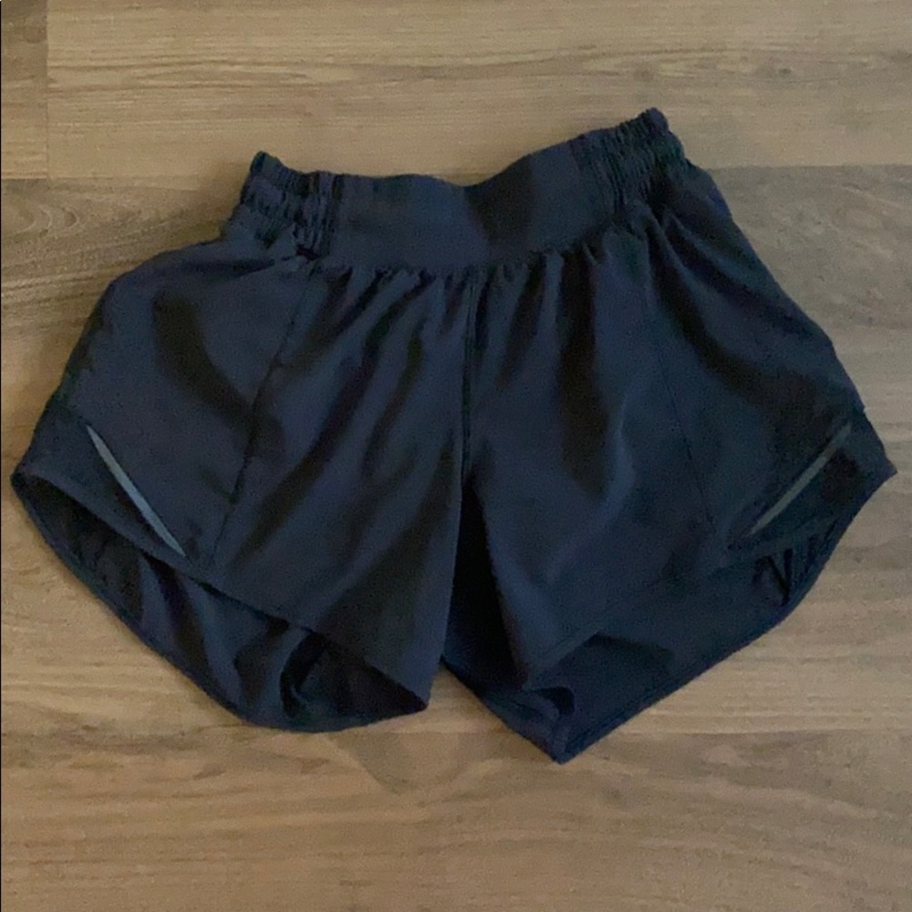 COPY - Lululemon Hotty Hot Short 2 Tall